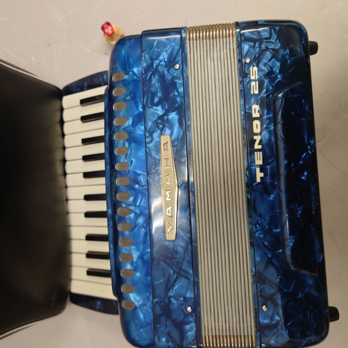 Yamaha Accordion TENOR 25 アコーディオン 動作品 ケース付 音出し