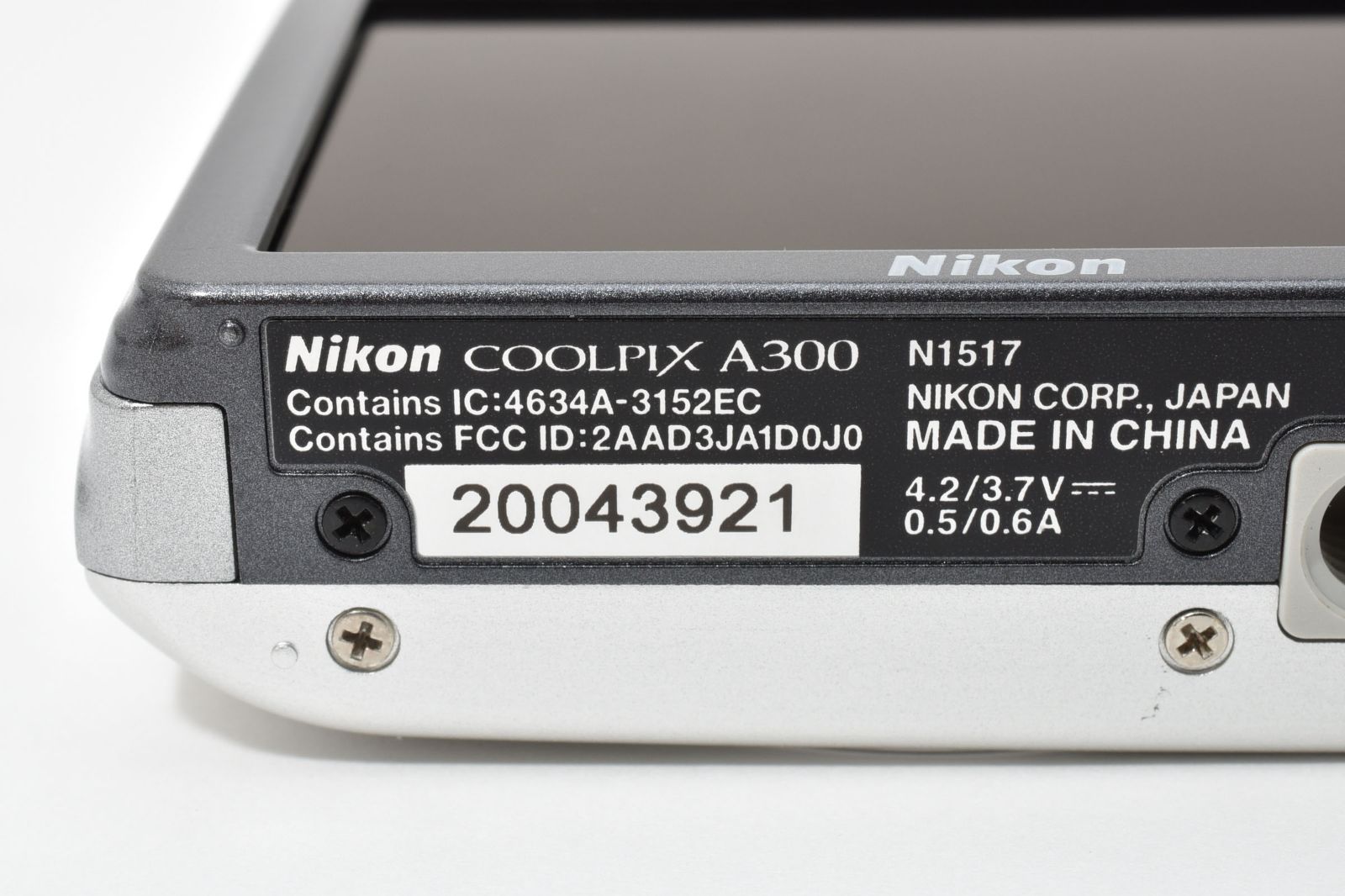 極美品】Nikon COOLPIX A300 シルバー 薄型軽量119g！ 20MP 光学8倍