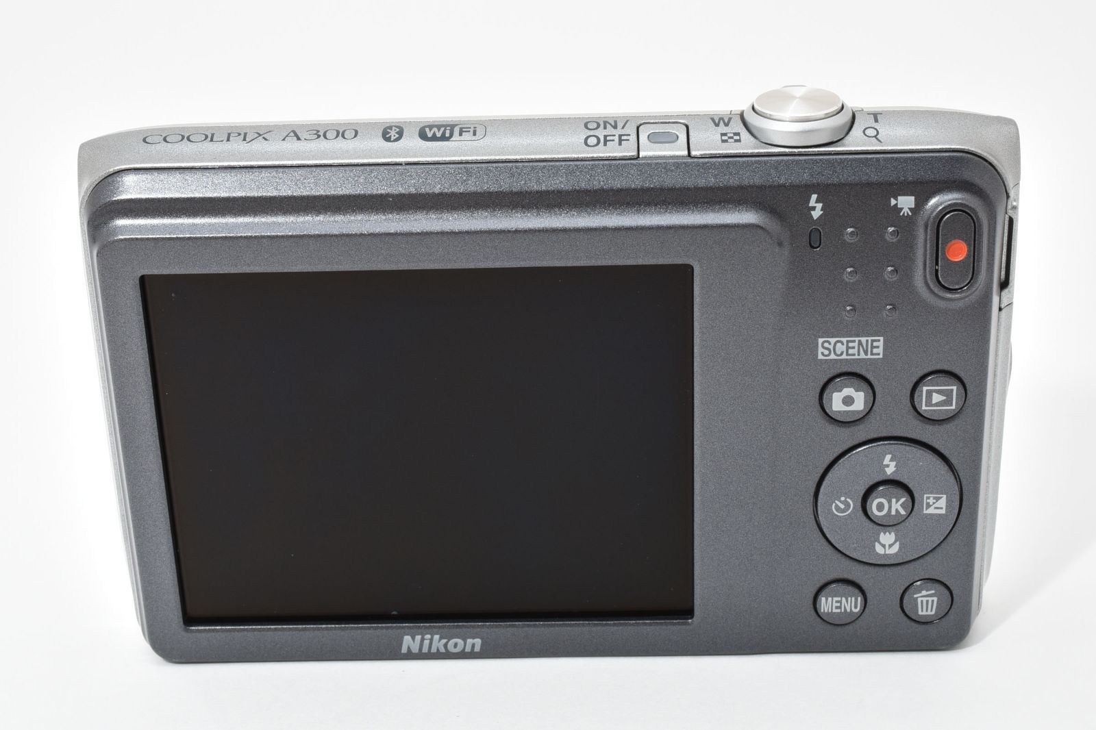 極美品】Nikon COOLPIX A300 シルバー 薄型軽量119g！ 20MP 光学8倍