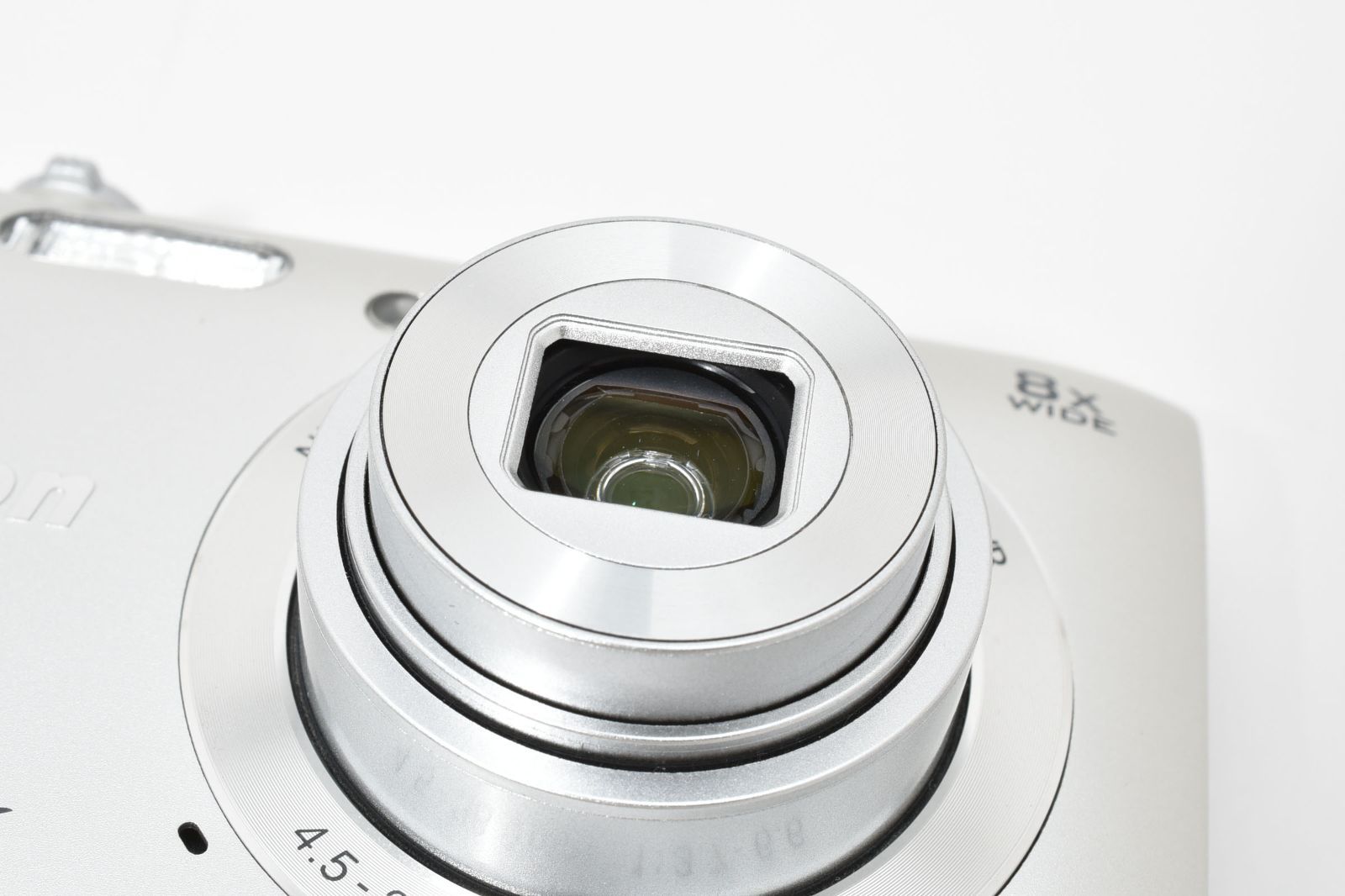 極美品】Nikon COOLPIX A300 シルバー 薄型軽量119g！ 20MP 光学8倍