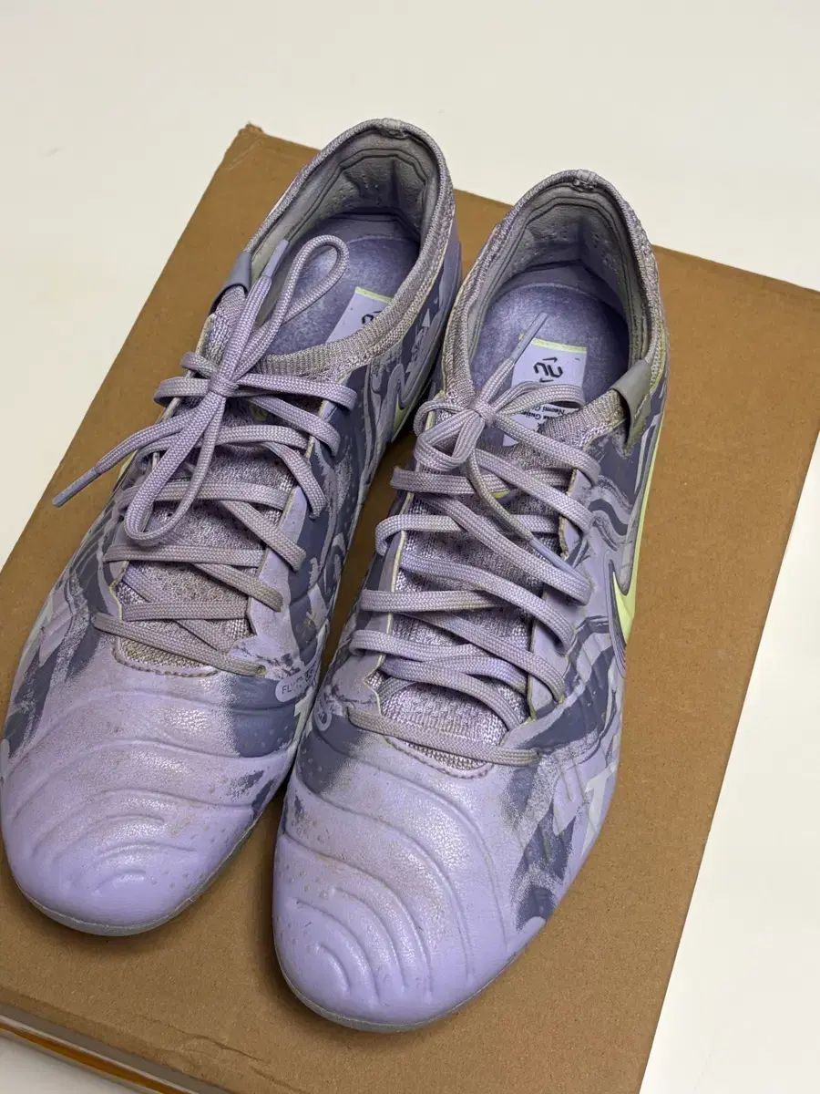 ナイキ ティエンポ エリート FG 255