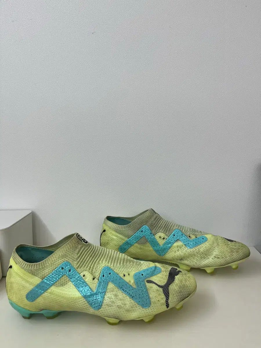 プーマ Hello Future FG 285