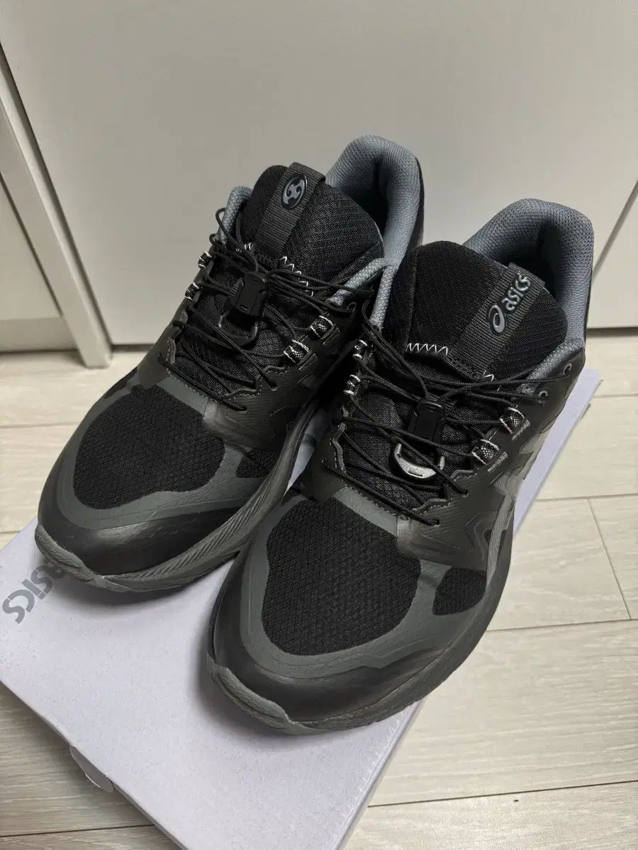 実際に着用1回 アシックス-サンサンギアー ゲルテレイン FANTOM ムーンミスト