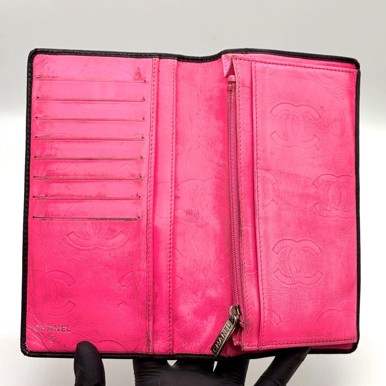 黒白の存在感で魅せる】 CHANEL シャネル 長財布 カンボンライン