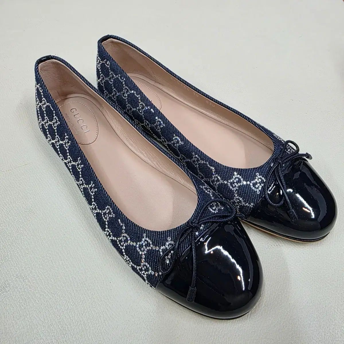 グッチ GG スワロフスキー バレリーナ フラット