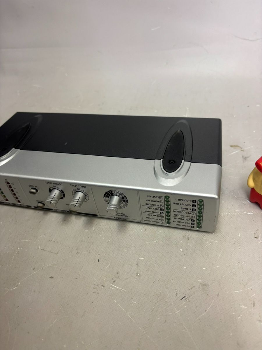 Behringer FBQ800 グラフィックイコライザー 動作品 本体のみ 31バンド