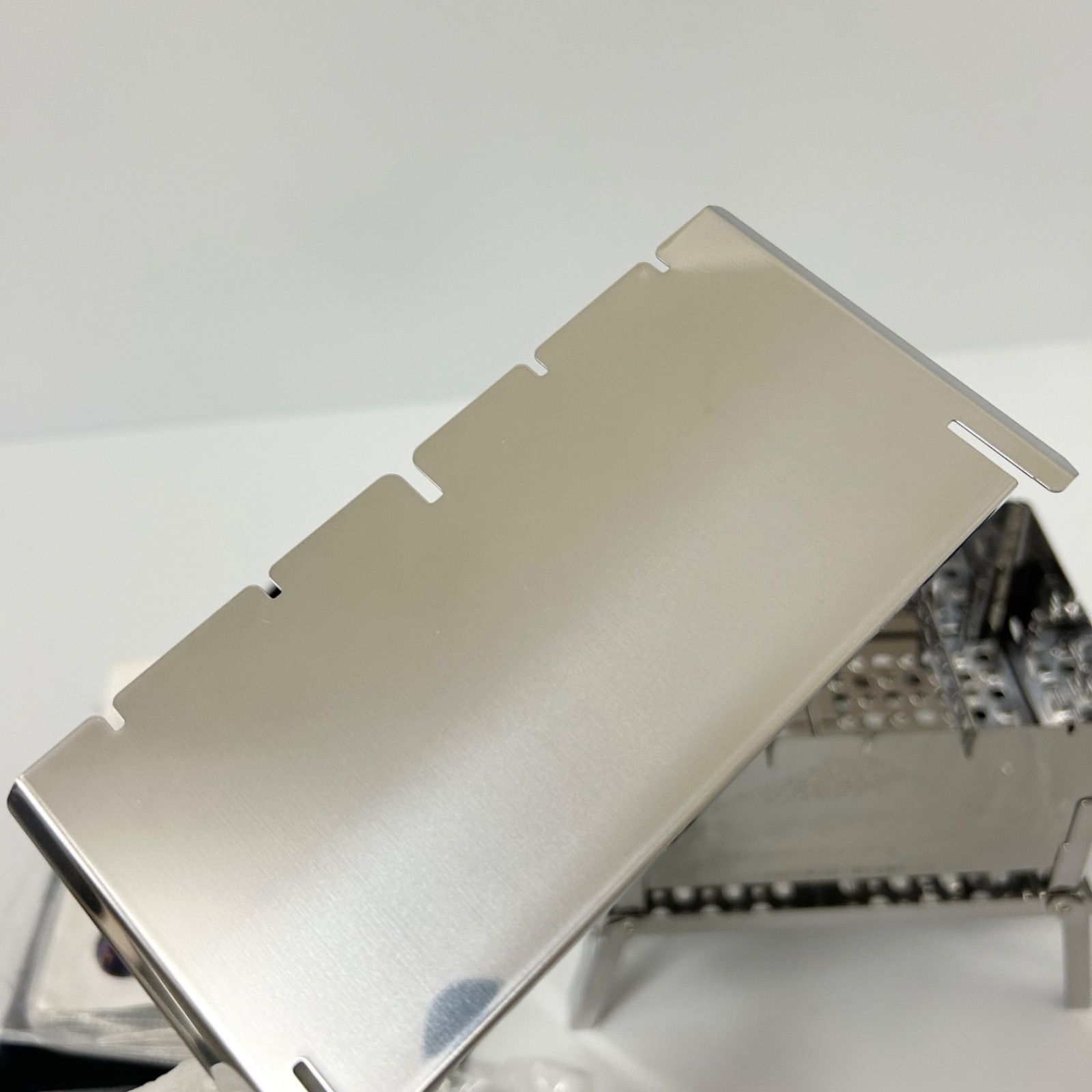 コンパクト焚き火台