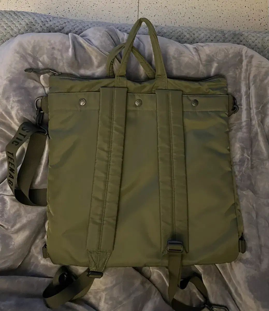 ema太郎 】HUMAN MADE ヘルメットバック HUMAN MADE HELMET BAG