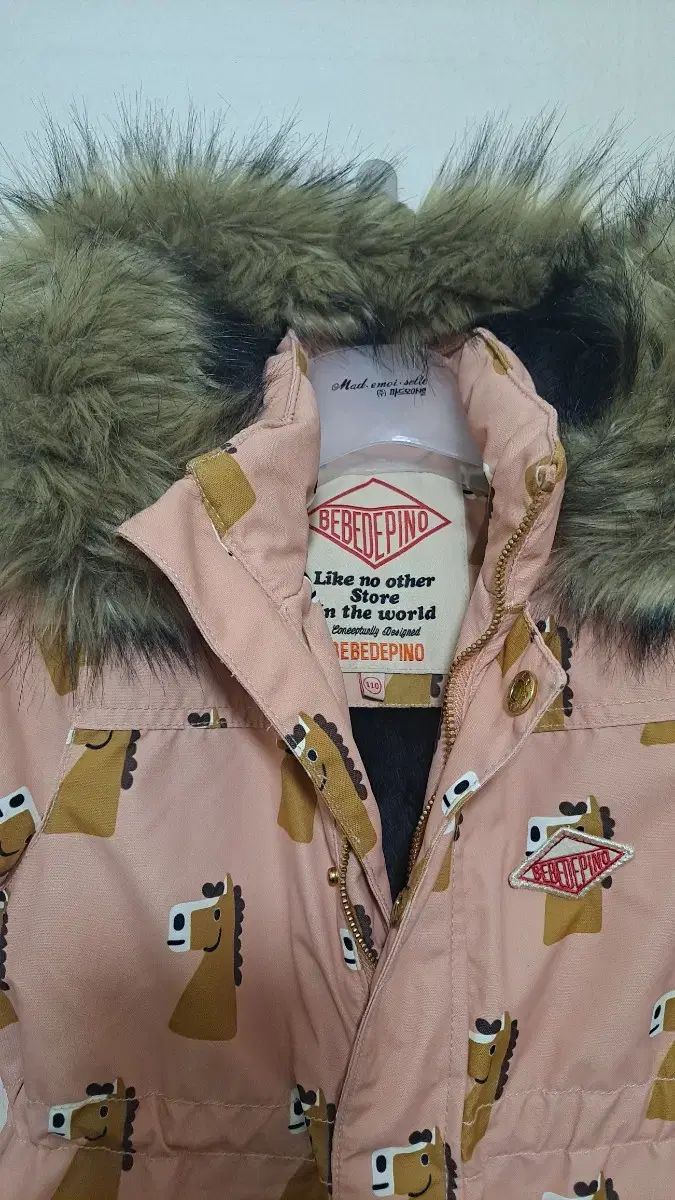 ベベデピノ BEBE DE PINO 柄ファー フード 宇宙服 スキー服