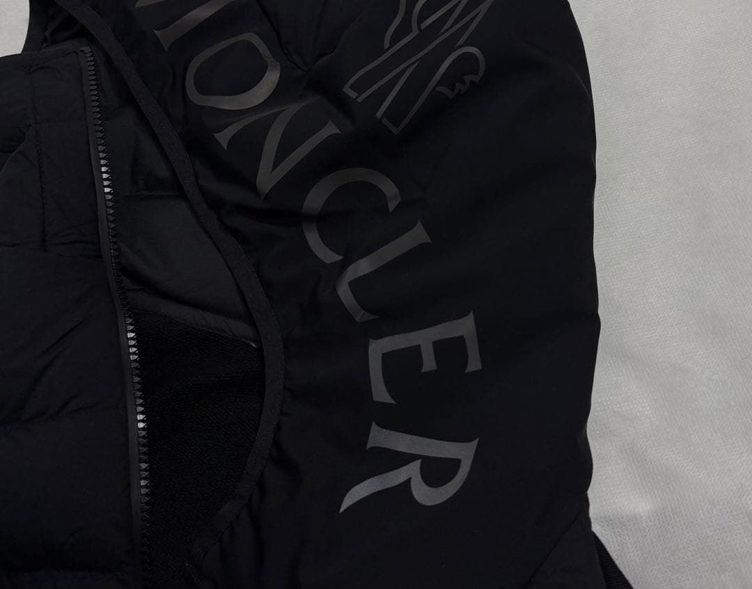 MONCLER/S /ブラック /リフレクトロゴ /型番 J10918G00002809KZ - メルカリ