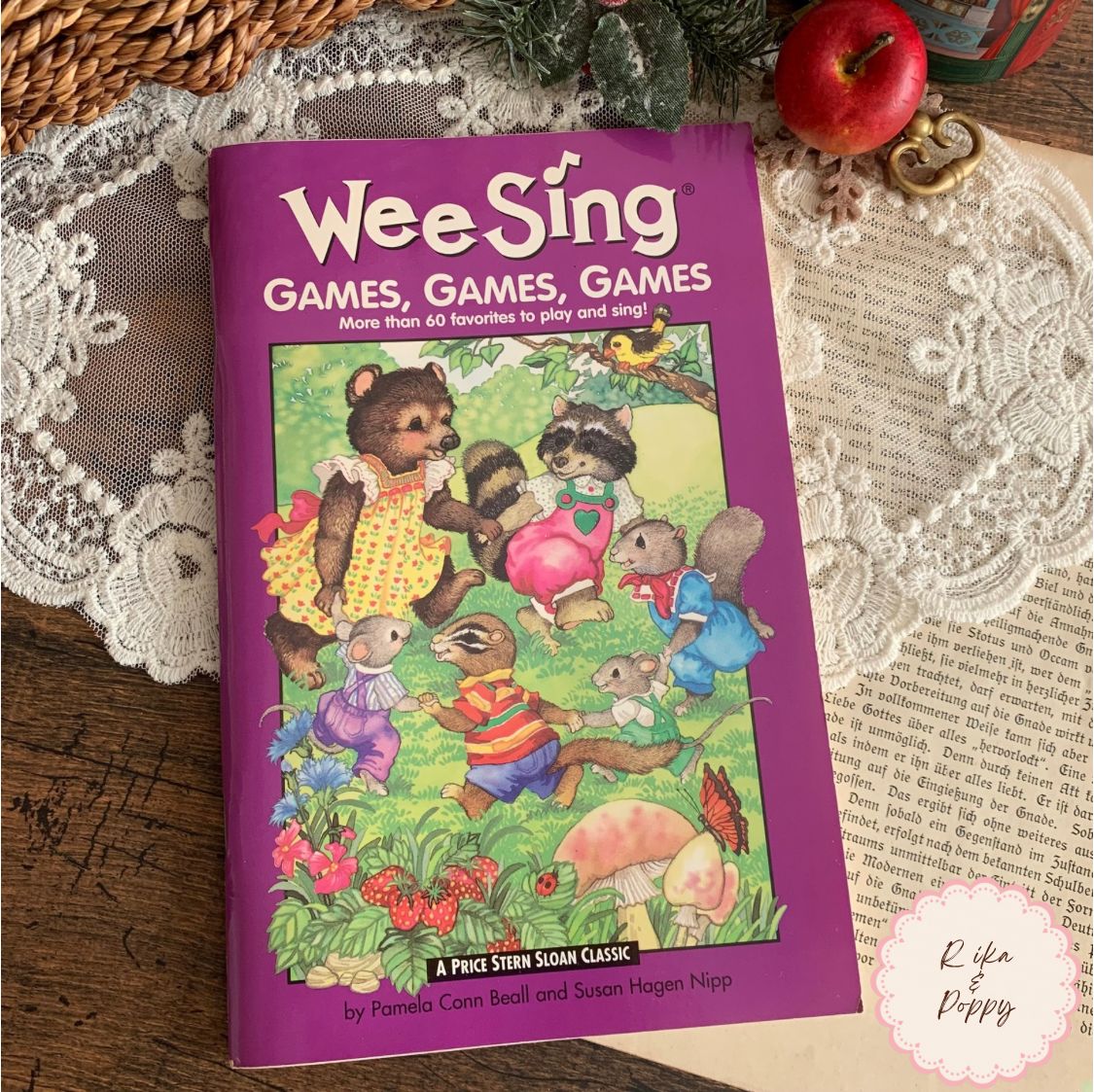 ヴィンテージ絵本 Wee Sing「Games, Games, Games」1991年 児童書 洋書