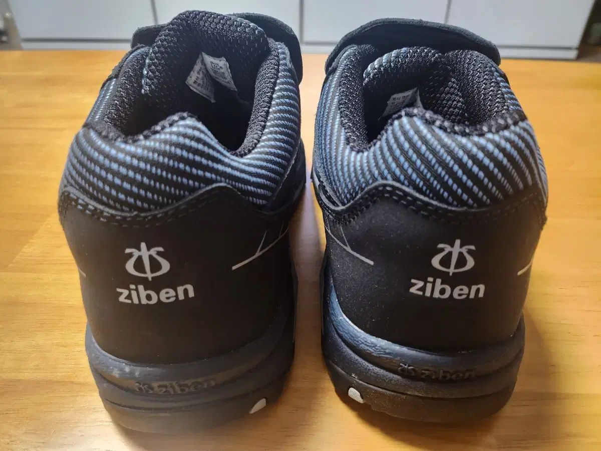 ジベン ZIBEN 安全靴 作業靴 黒色