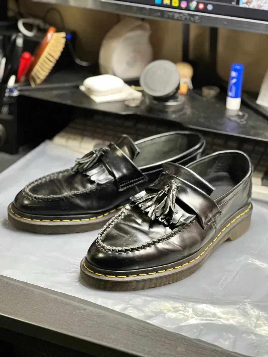 280 DR MARTENS ドクターマーチン エイドリアン UK 9