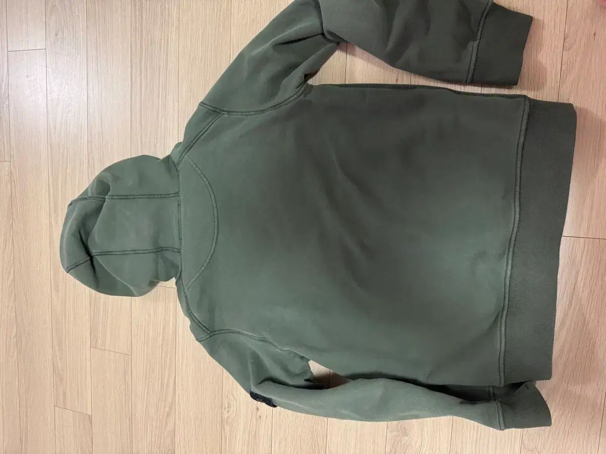 STONE ISLAND ストーンアイランド ジュニア フーディ