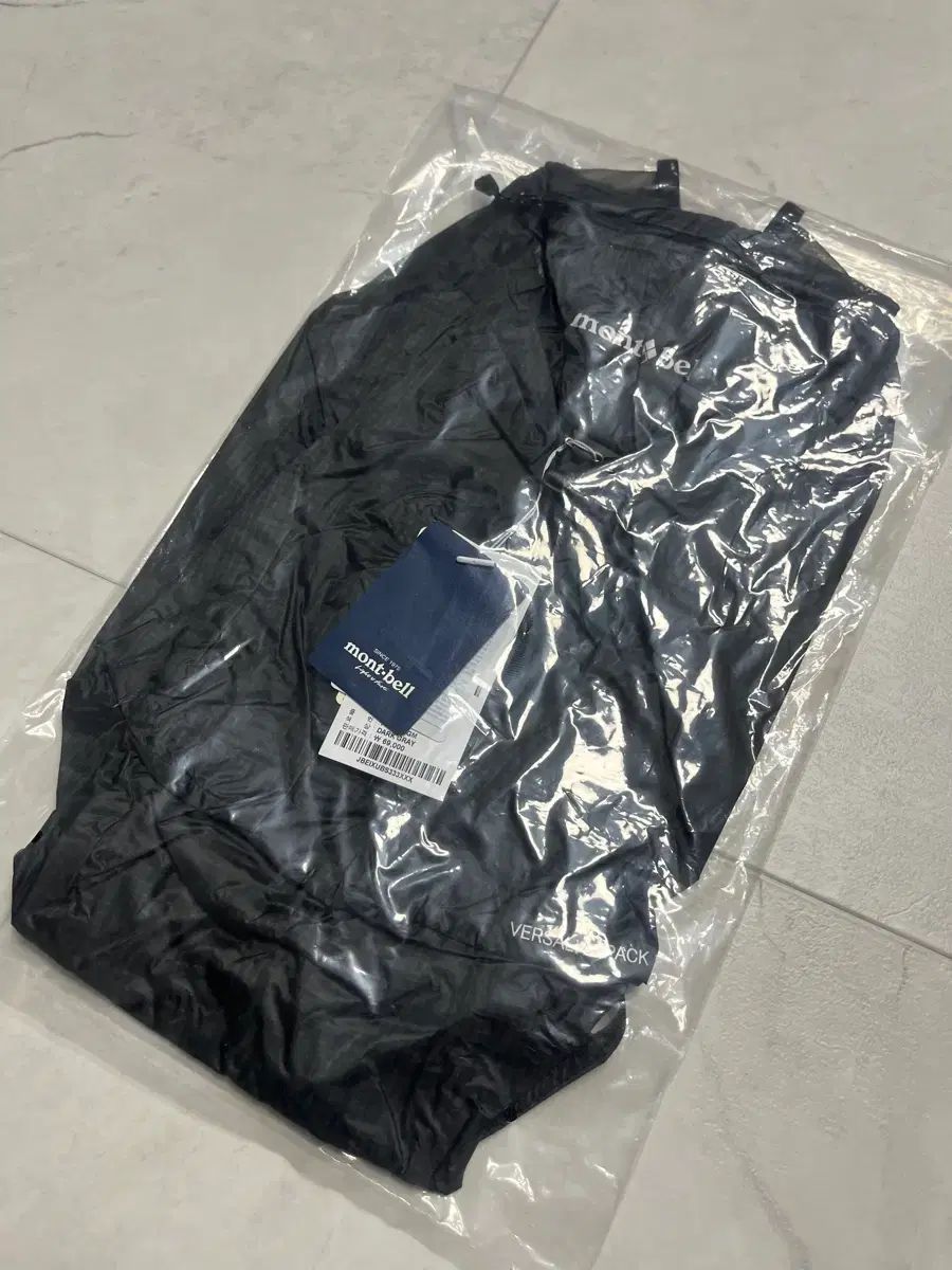 15 L モンベル バーサライト バックパック