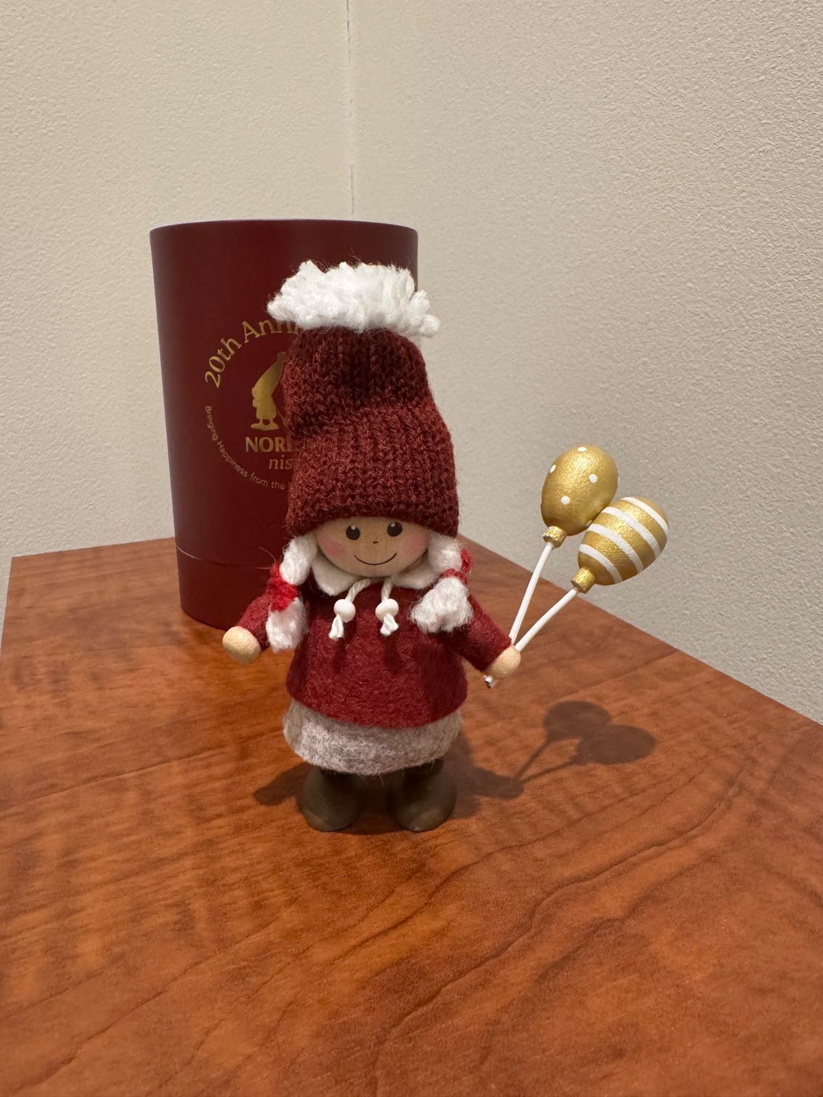 ノルディカ ニッセ 品 20 th celebration 風船を持った女の子