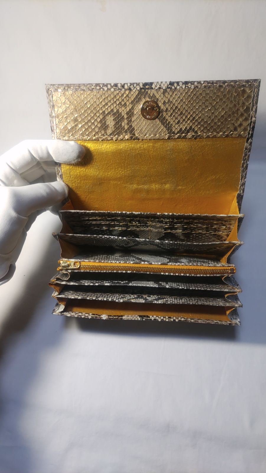 ダイヤモンド•パイソン 長財布