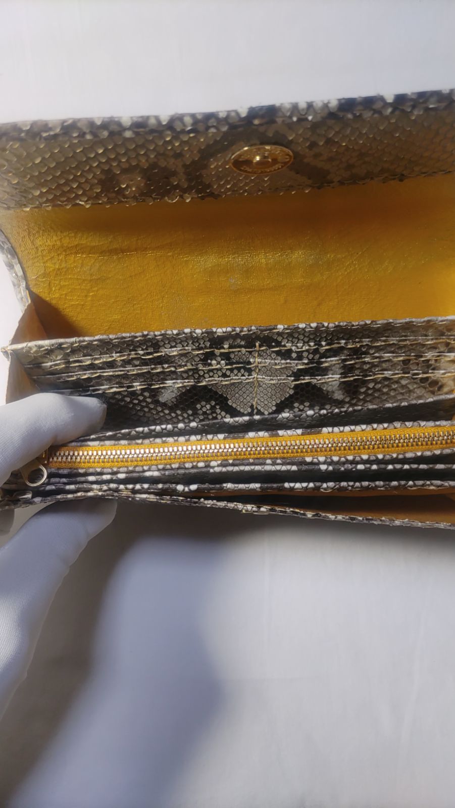 ダイヤモンド•パイソン 長財布