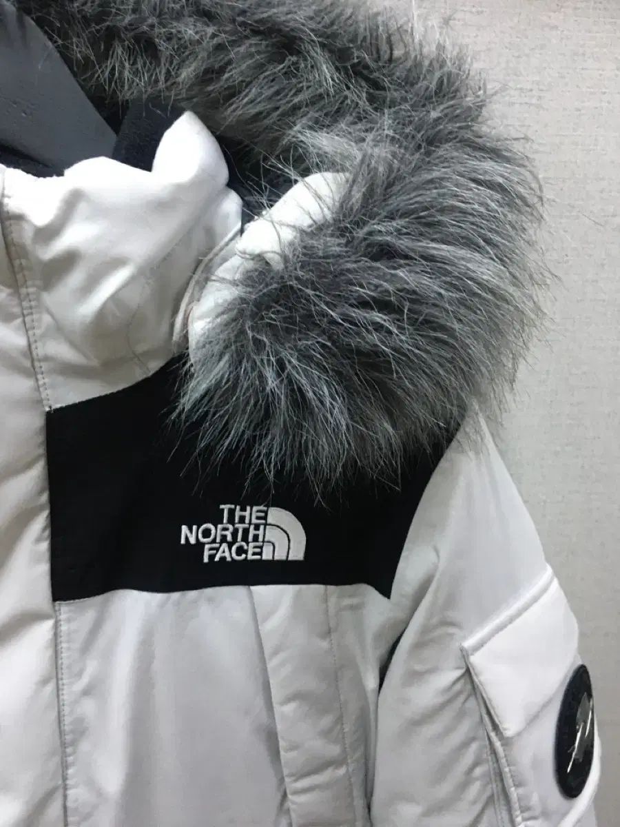 THE NORTH FACE ザノースフェイス キッズ グレー マクマード グースダウン ダウンジャケット