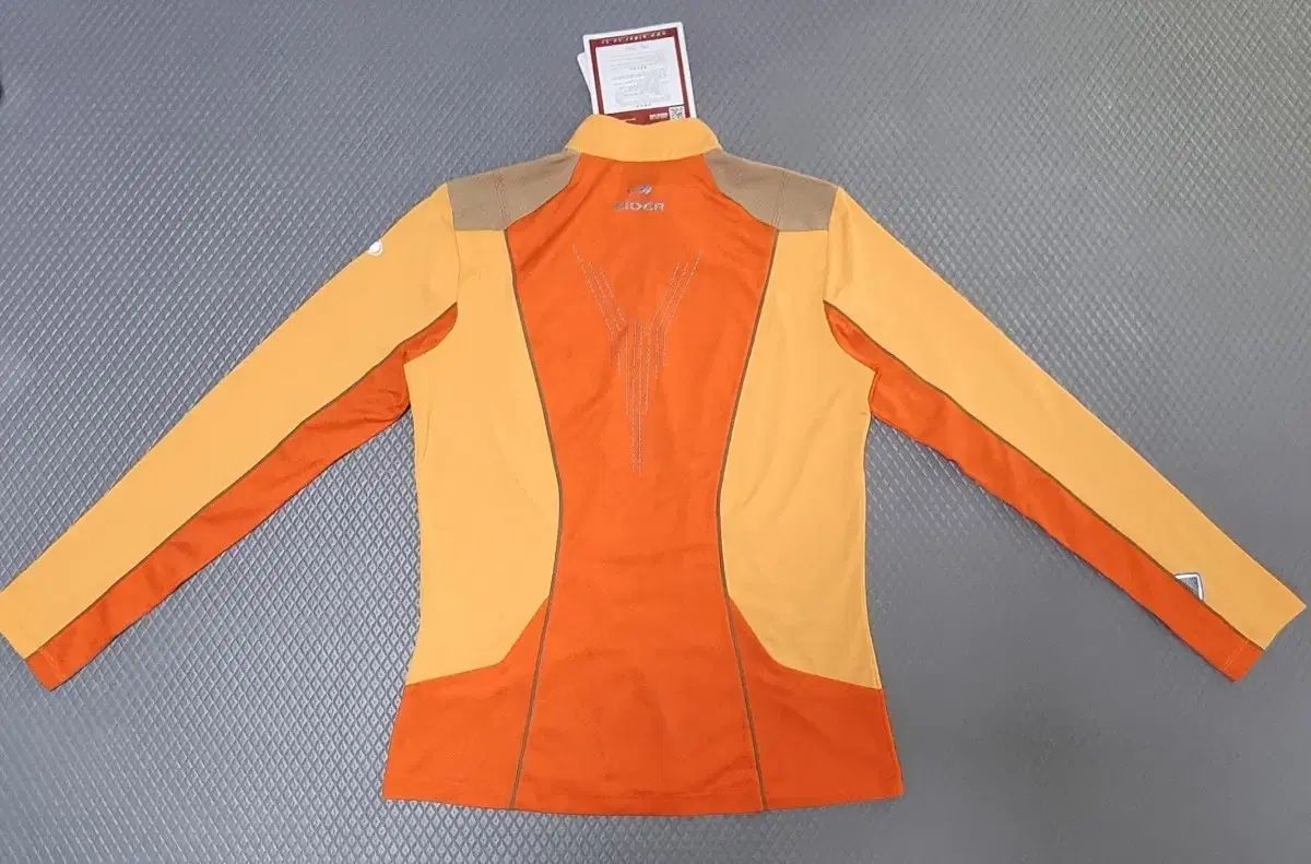  EIDER 登山ウェア 長袖 Tシャツ M その他 アウター