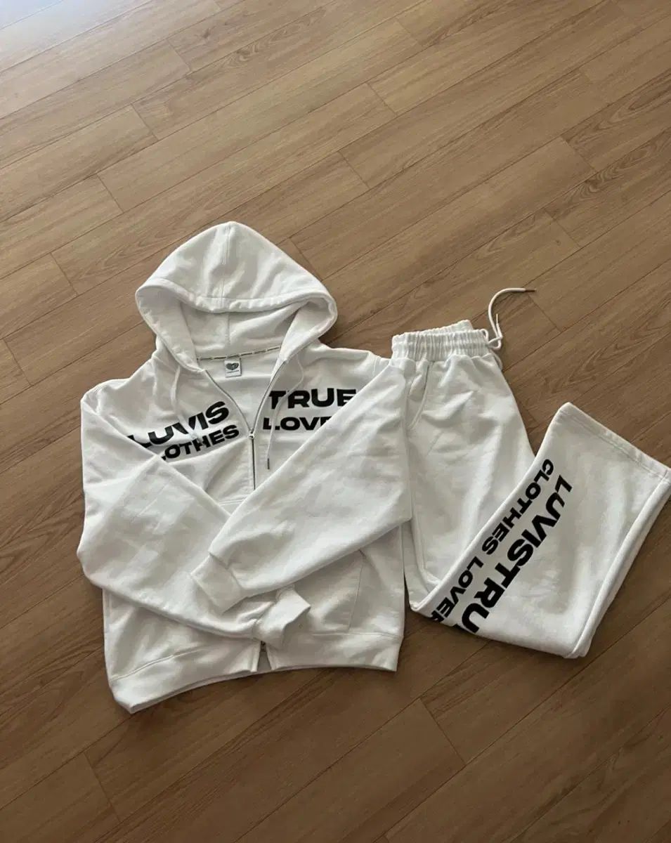 LUVISTRU トレーナー セット フードジップアップ ズボン