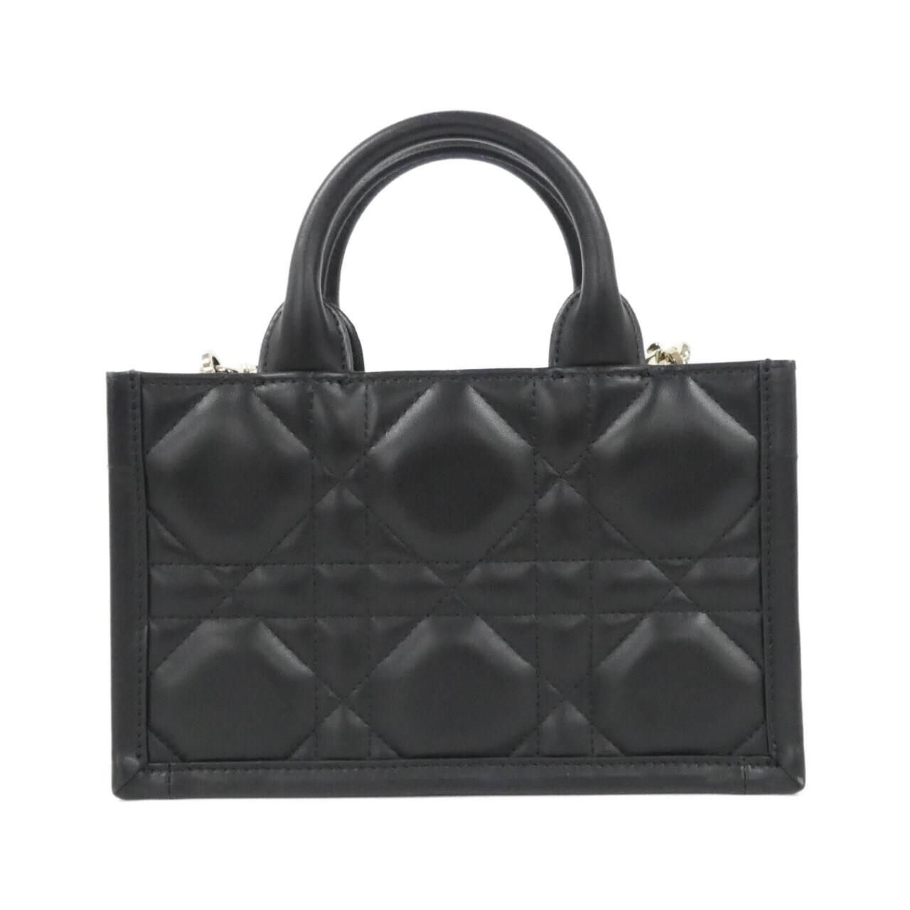 クリスチャンディオール