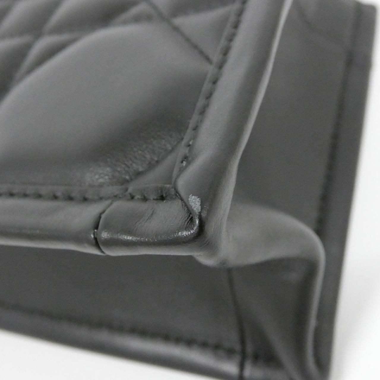 クリスチャンディオール