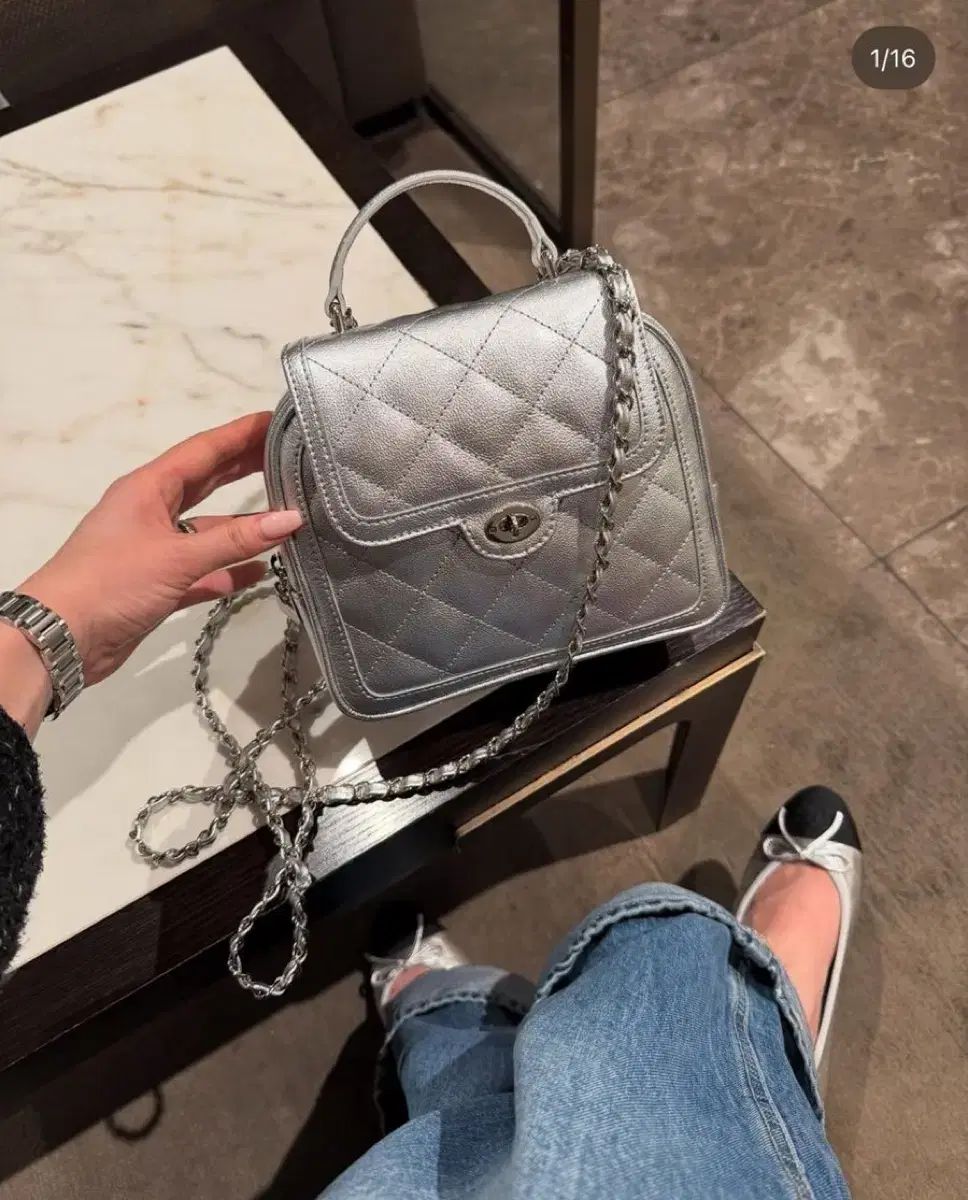 Cardinal Red トゥアートバッグ シルバー