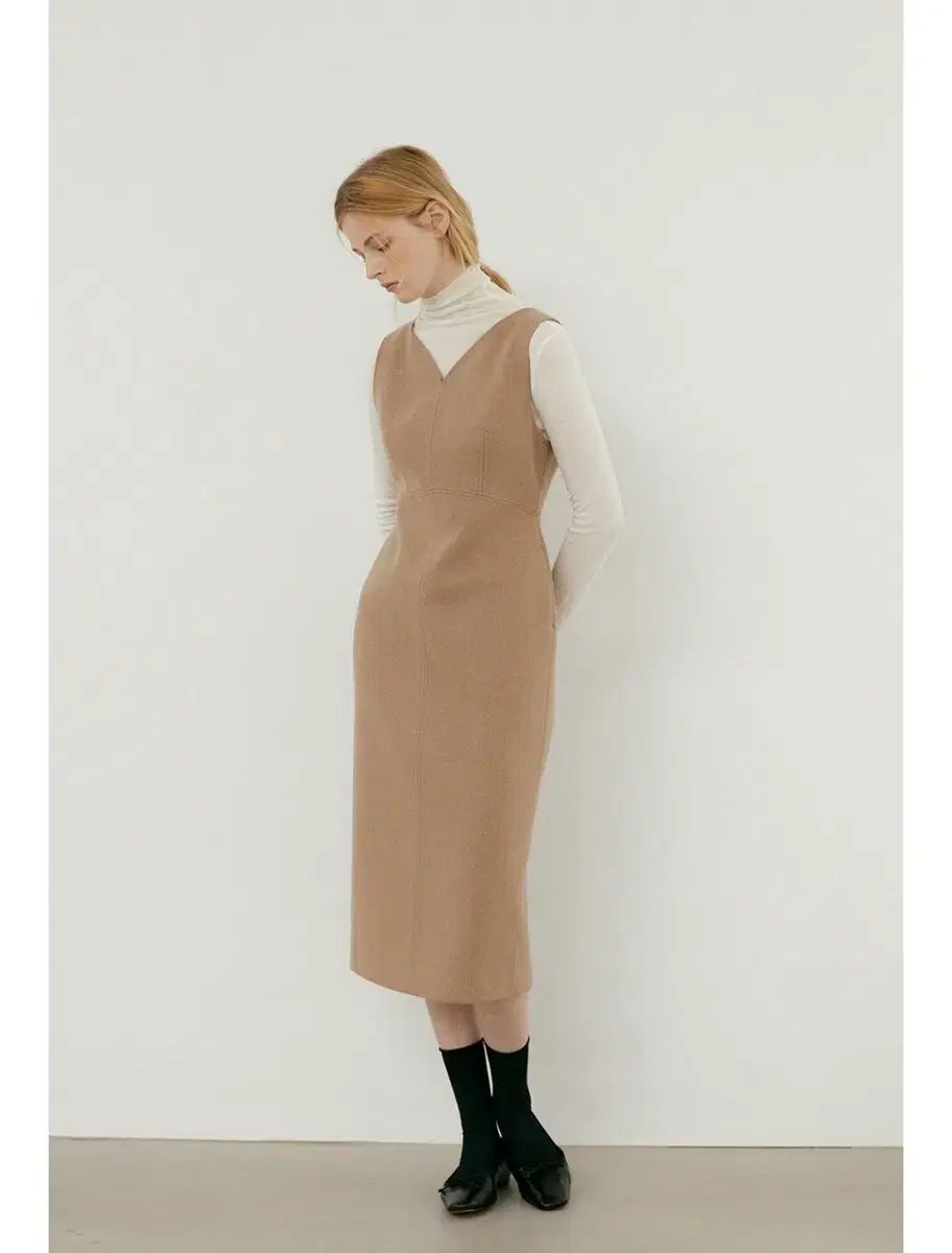 blank 03 Vネック ロング ONE PIECE M