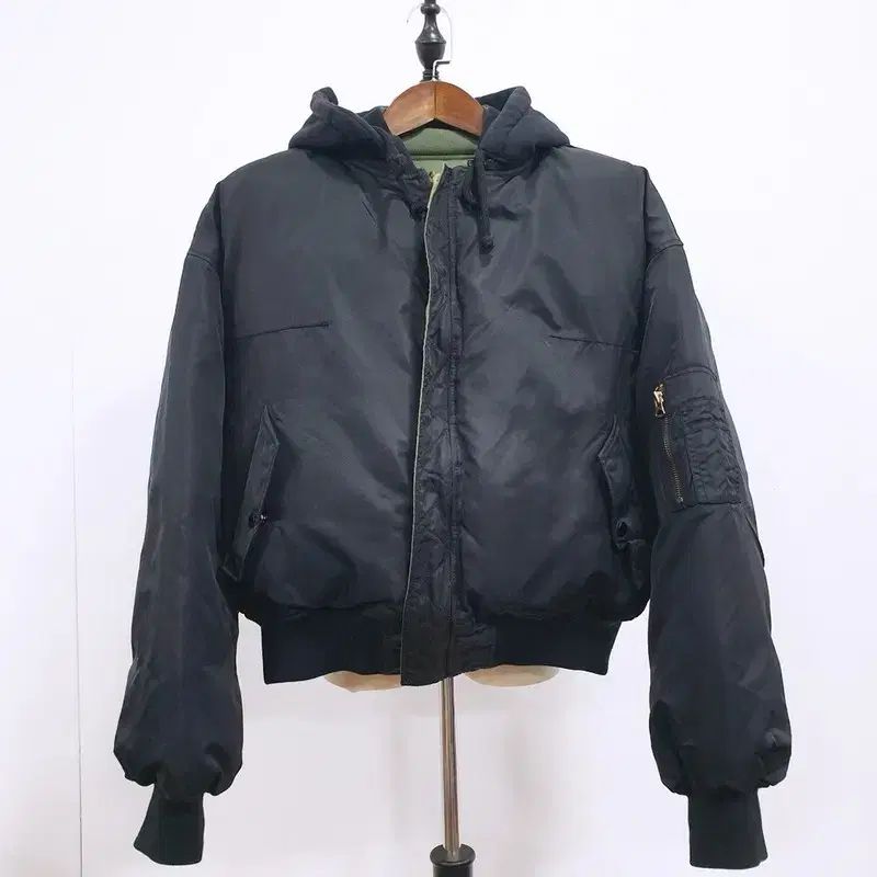 RENARD 韓国国内ハイクオリティ リバーシブル グース ダウン ショートダウン MA-1ジャケット