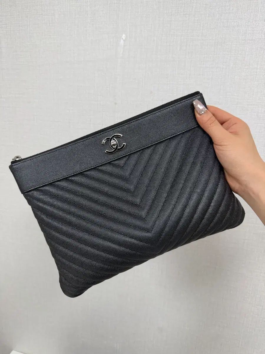 シャネル マドモアゼル ウール クラッチバッグ キャビア