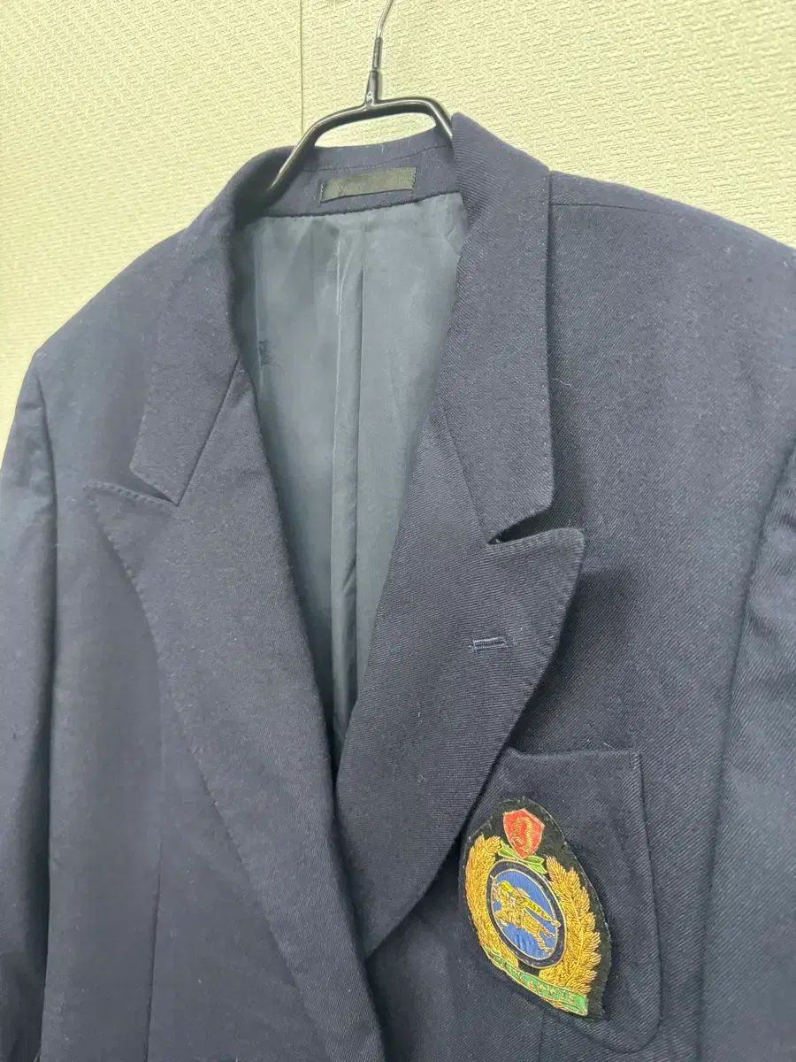 バーバリー クレスト ロゴ ダブル ブレザー ジャケット 95