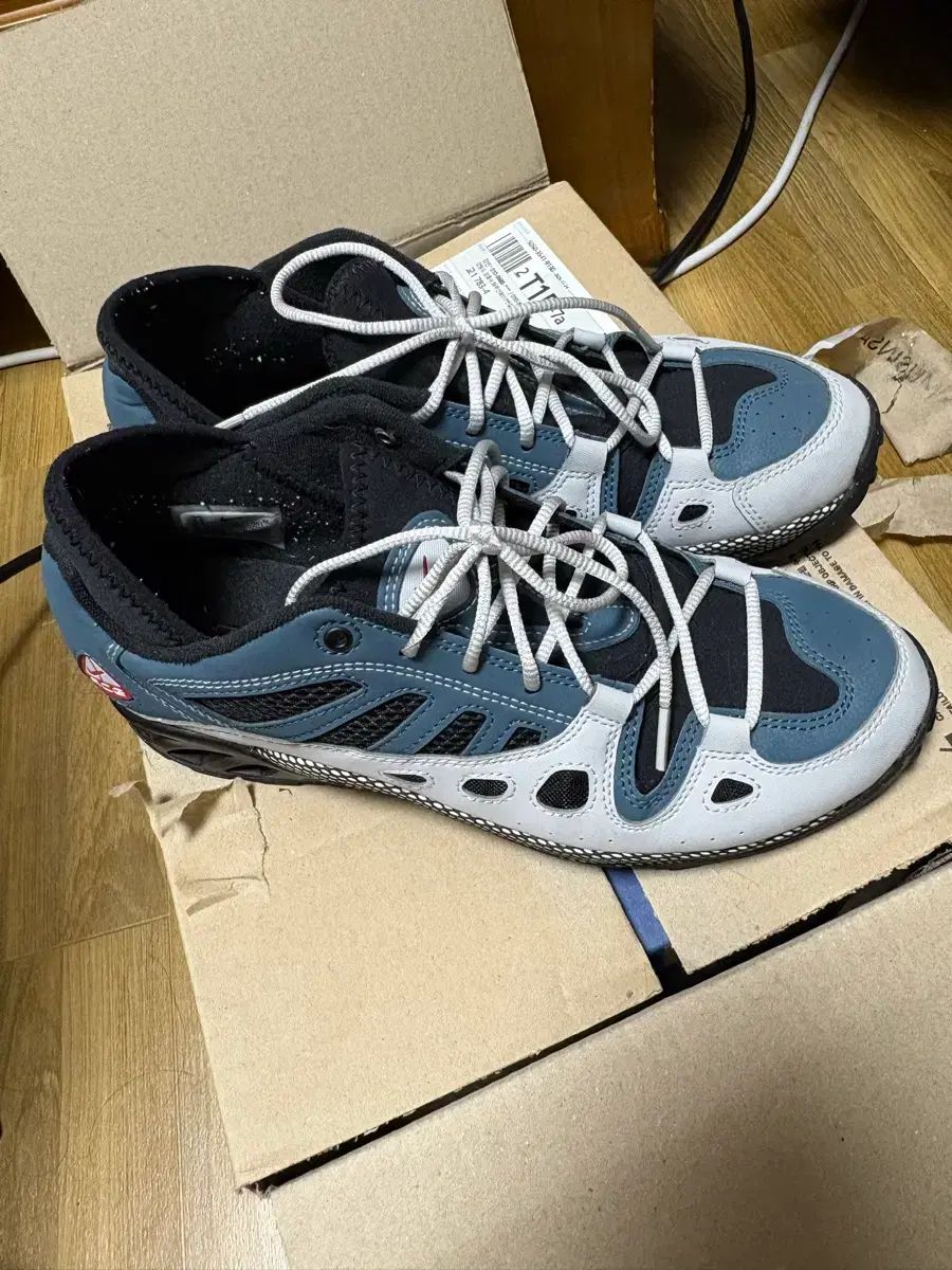 ナイキACG Air Exploraid ナチュラル グレー|アッシュ グリーン