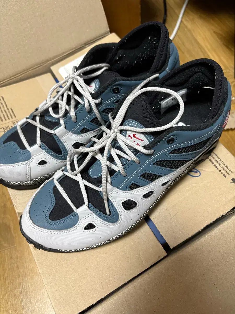 ナイキACG Air Exploraid ナチュラル グレー アッシュ グリーン