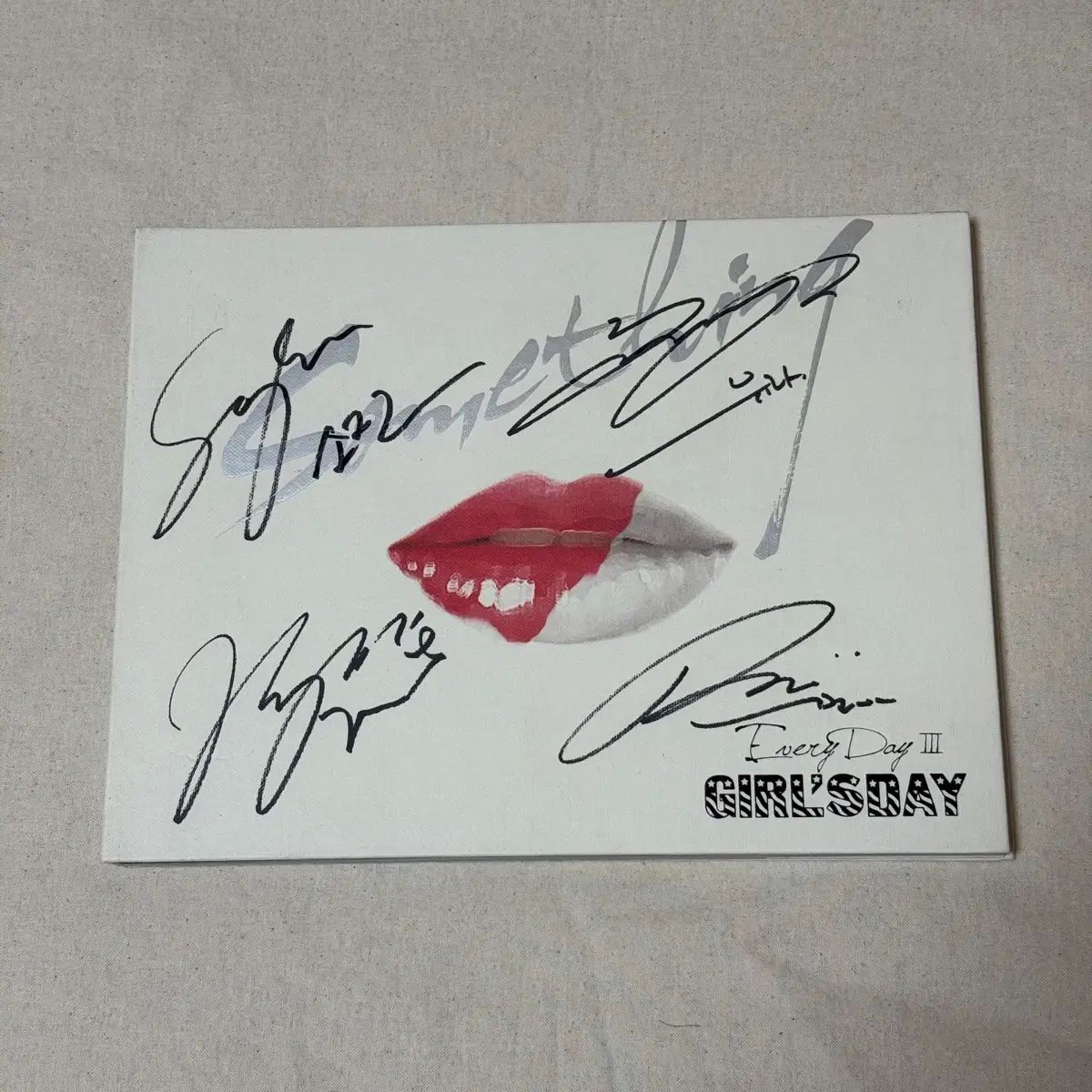 ガールズデイ Girls Day SOMETHING 全員 サイン入り 非売品