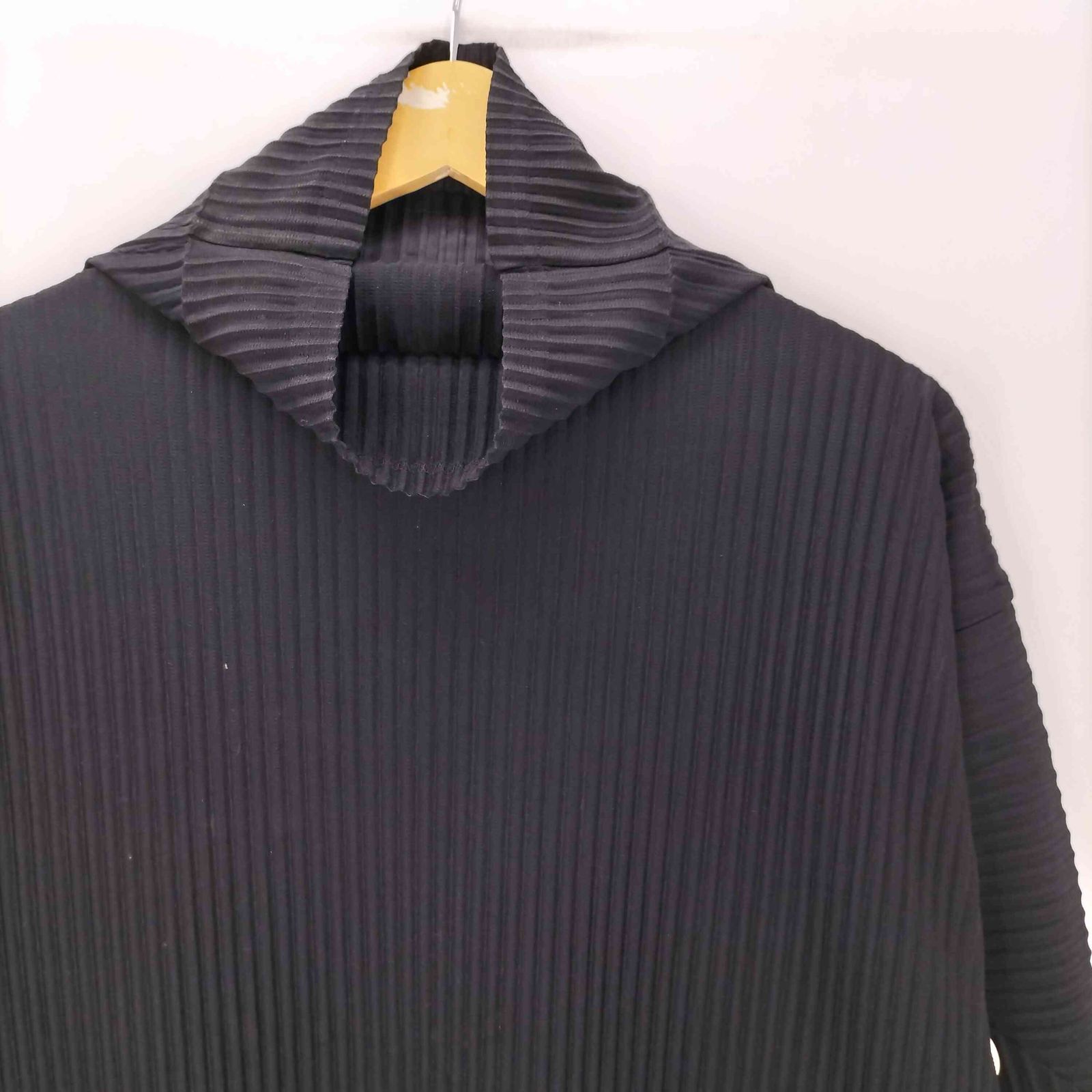 オムプリッセイッセイミヤケ HOMME PLISSE ISSEY MIYAKE PLEATS プリーツ ハイネック カットソー メンズ JPN 2