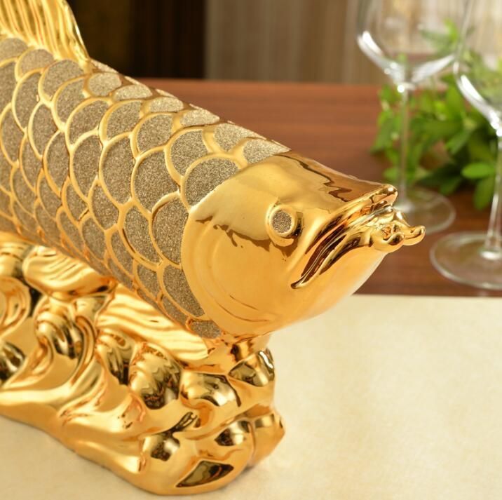 新品、未使用 金竜魚 インテリア 置物 陶瓷器 飾り物 客間 富をもたらす0 人気推薦金竜魚 インテリア 置物 飾り物 客間 富をもたらす
