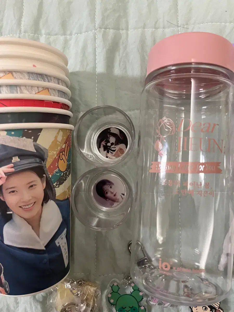 IU グッズ まとめ - メルカリ