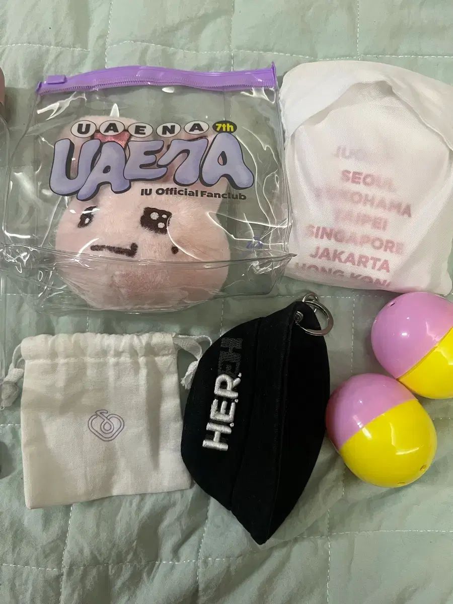 IU グッズ まとめ - メルカリ