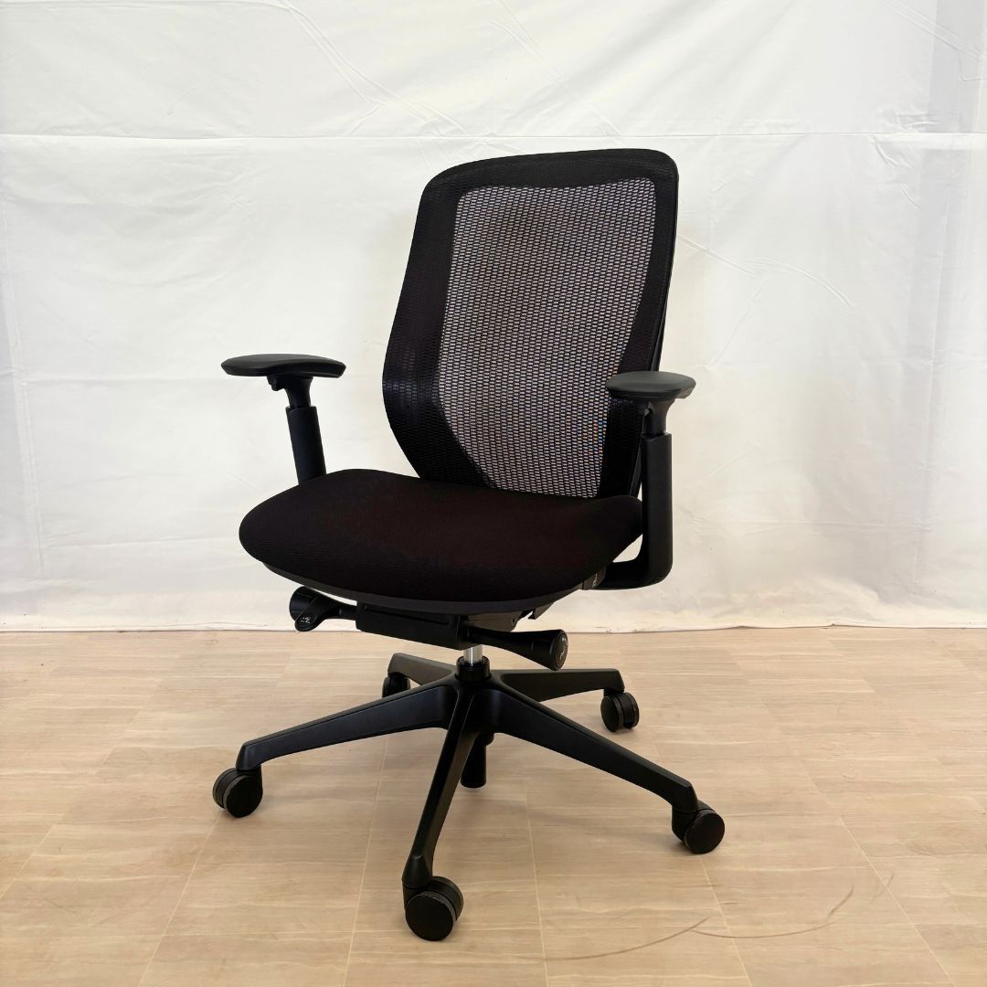 製 オカムラ シルフィー ブラック アジャストアー