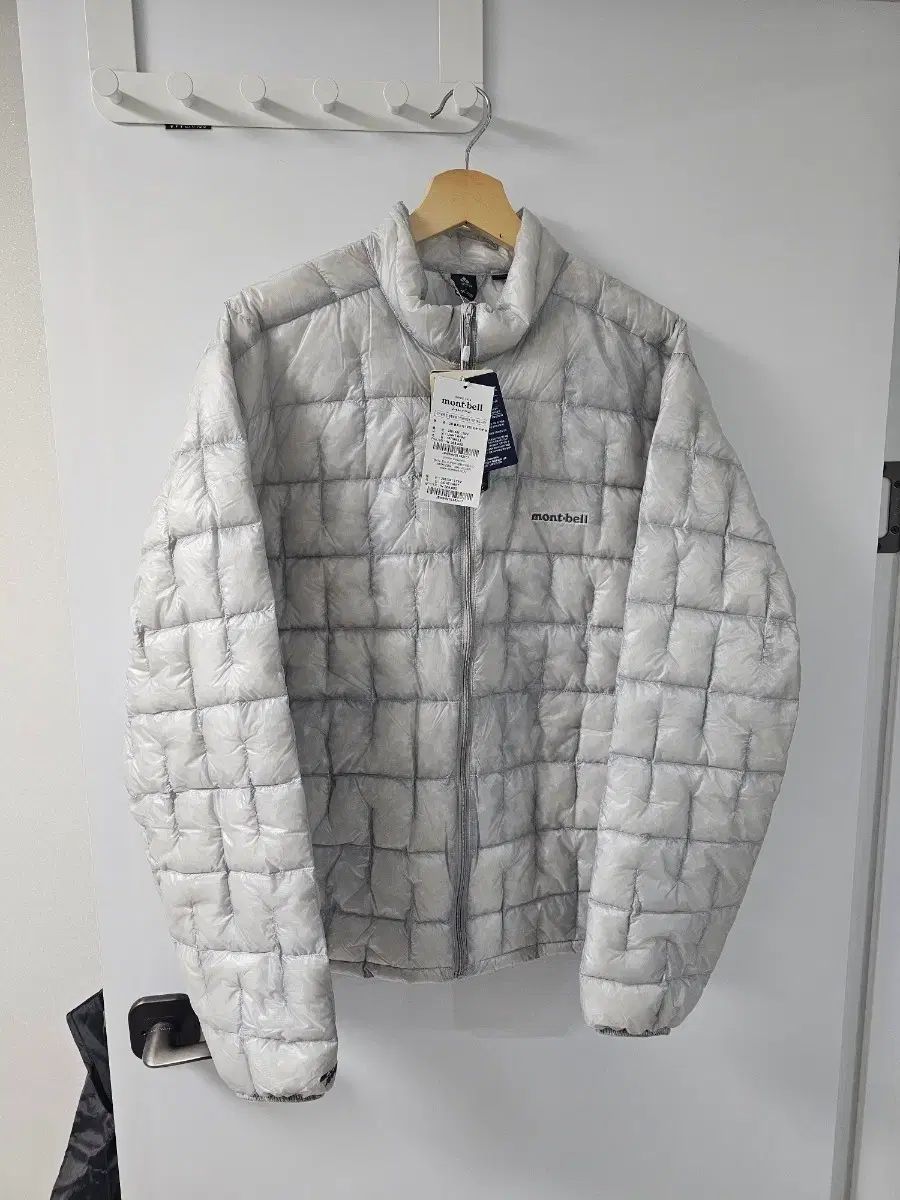 モンベル プラズマ 1000 ダウン ジャケット 軽量 シルバー L サイズ