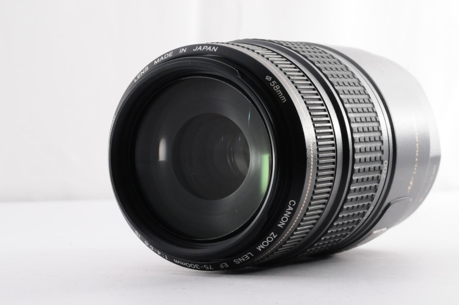 キャノン Canon EF 75 300 mm f 4 5 6 IS USM 1 AF オートフォーカス カメラレンズ