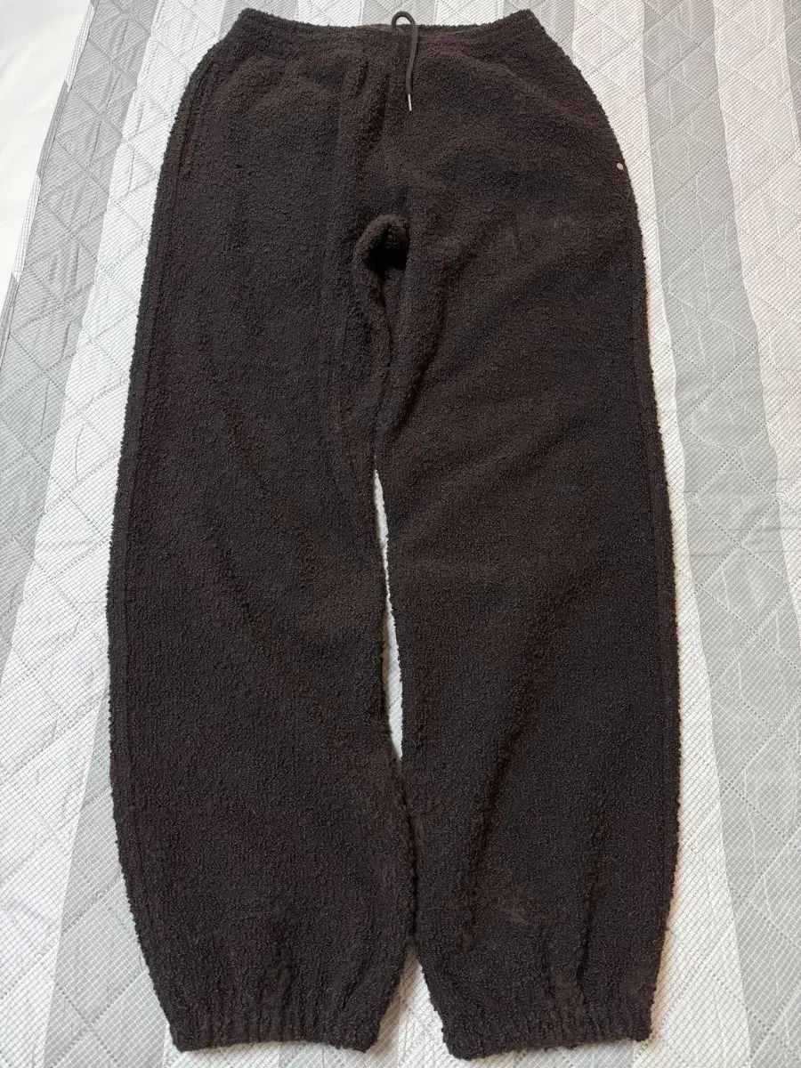 Mudule plain sweatpants brown 2