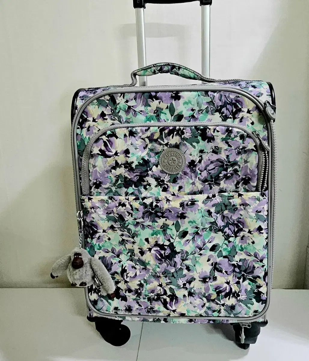 キプリング 22インチ 機内持ち込み ソフト キャリア