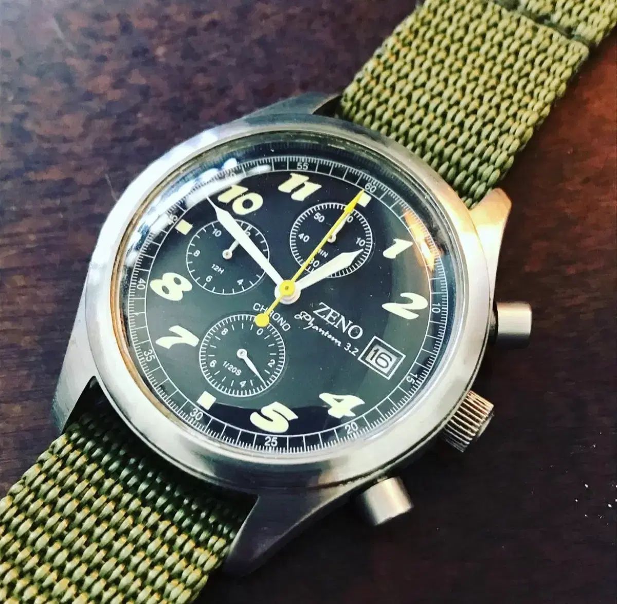 ヴィンテージ ジェノ Phantom 3 2 クロノグラフ