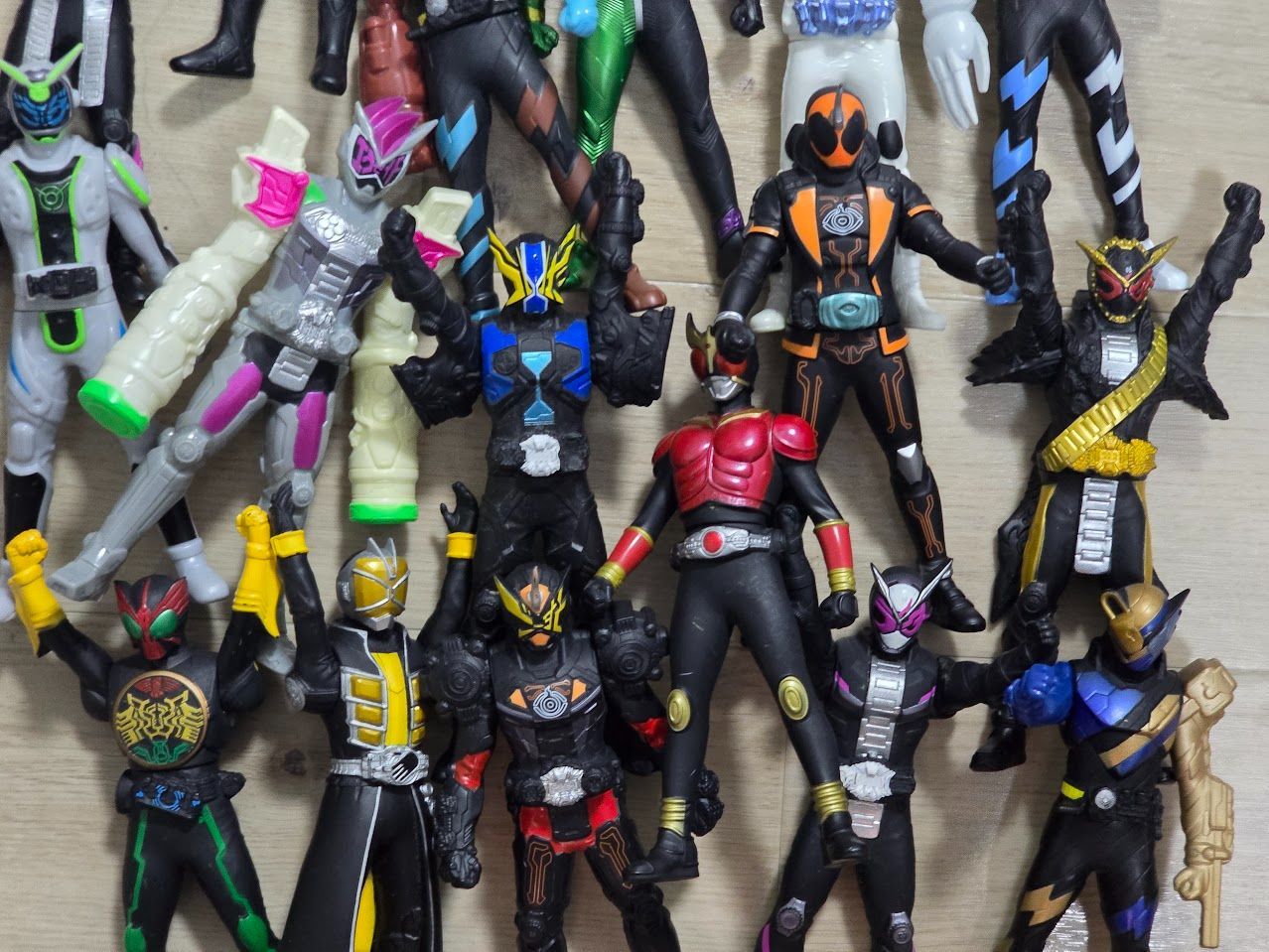 ライダーヒーローシリーズ まとめ売り ソフビ 22体 - メルカリ