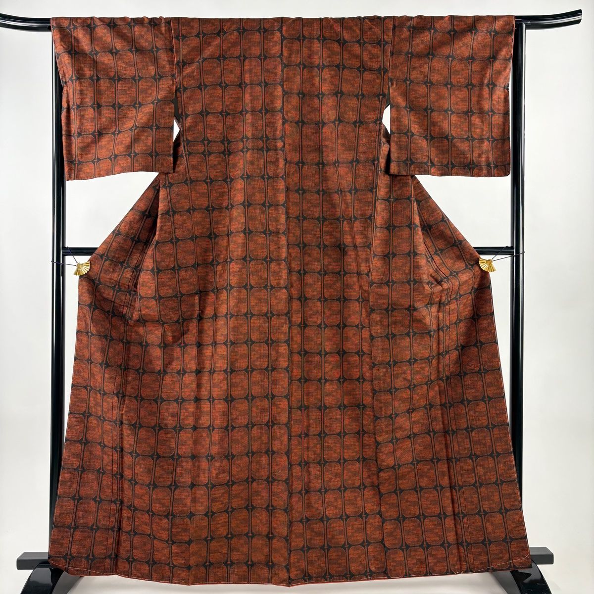紬 身丈164.5cm 裄丈66cm M 袷 幾何学 縦縞 赤茶 正絹 優品 【中古
