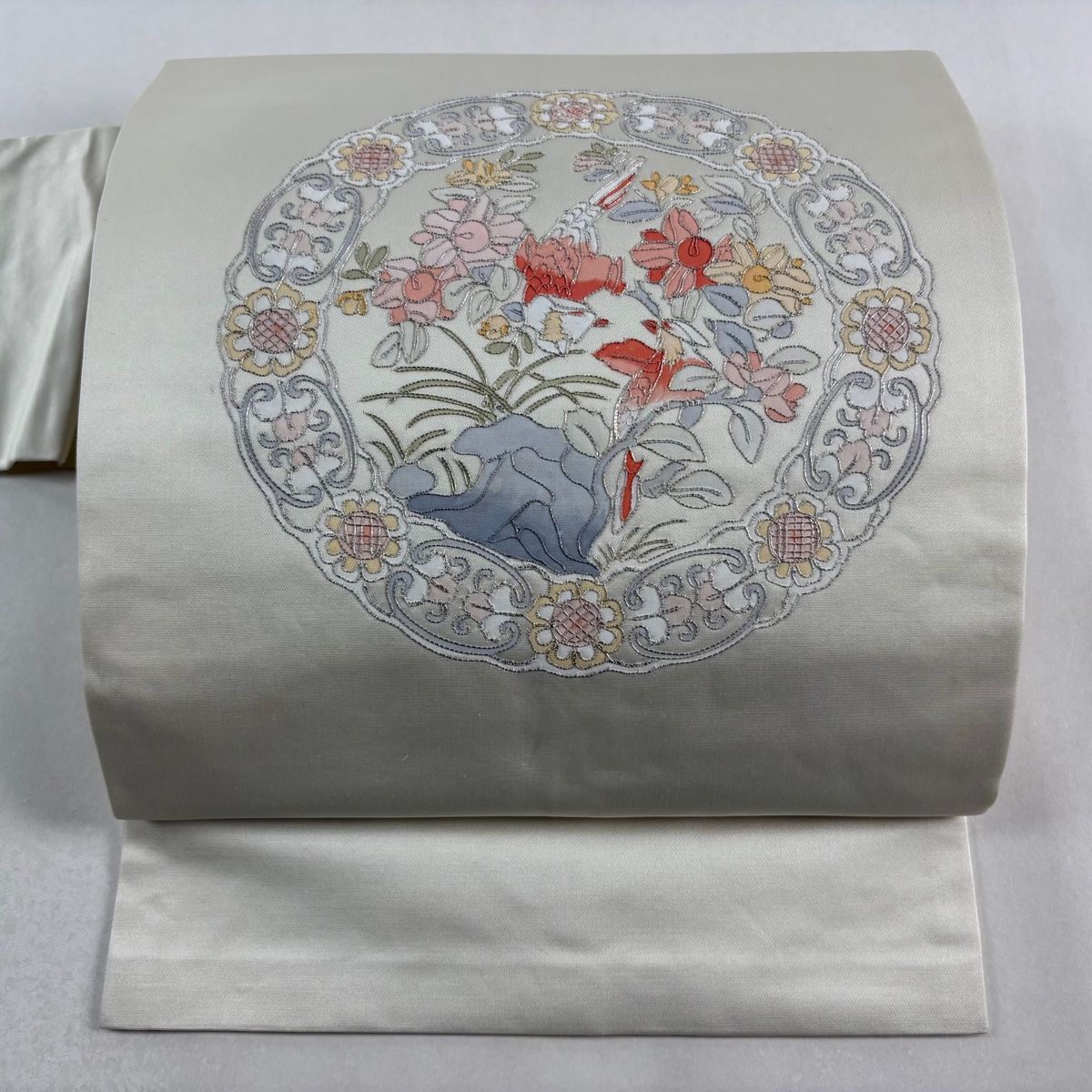美品】 名古屋帯 優品 草花 鳥 銀糸 灰白 正絹 【中古】 - メルカリ
