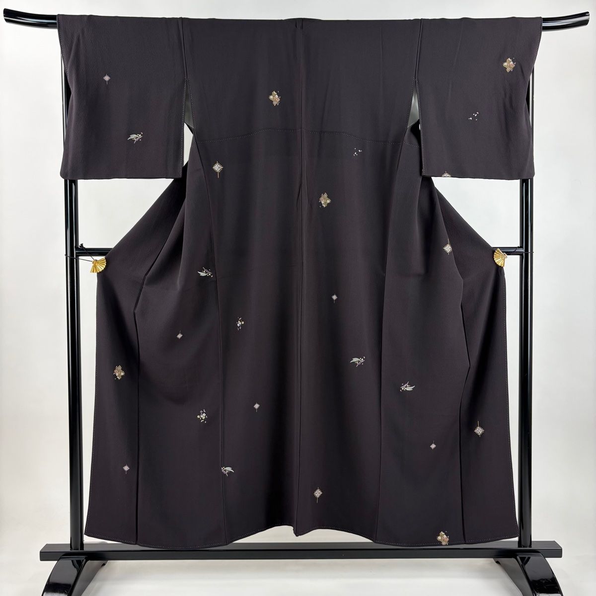 美品】 小紋 身丈154cm 裄丈68cm L 袷 草花 幾何学 刺繍 金糸 茶紫