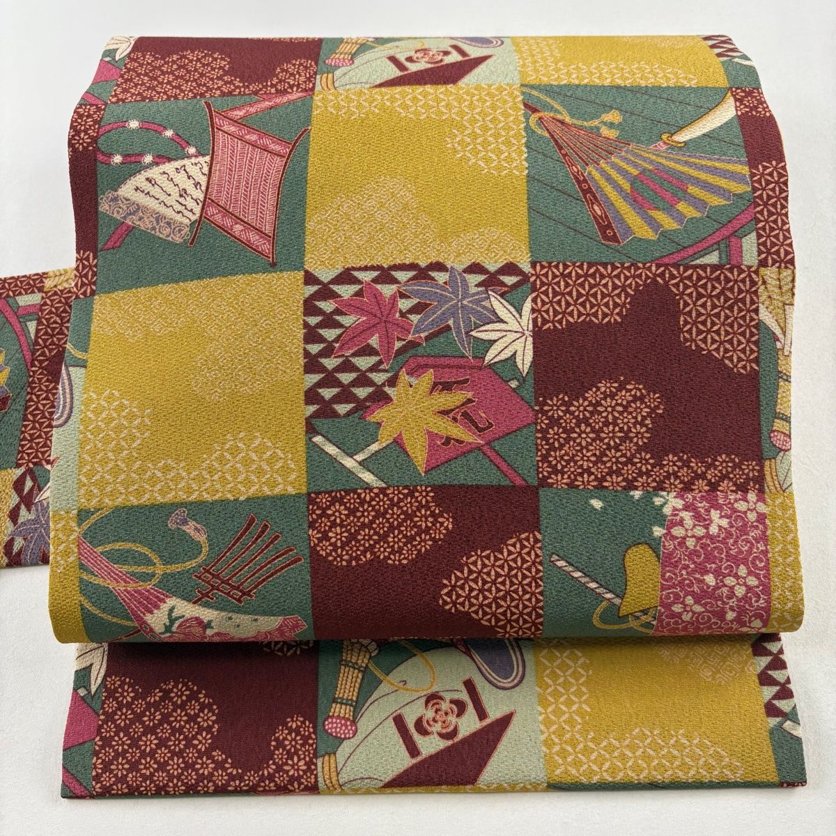 名古屋帯 秀品 市松 器物文 縮緬 黄土色 正絹